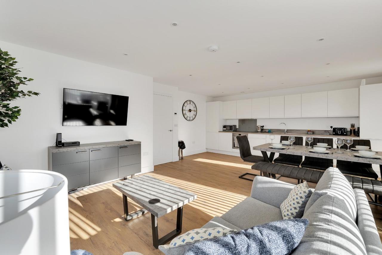 3 Bed- The Pavilion By Pureserviced Apartment